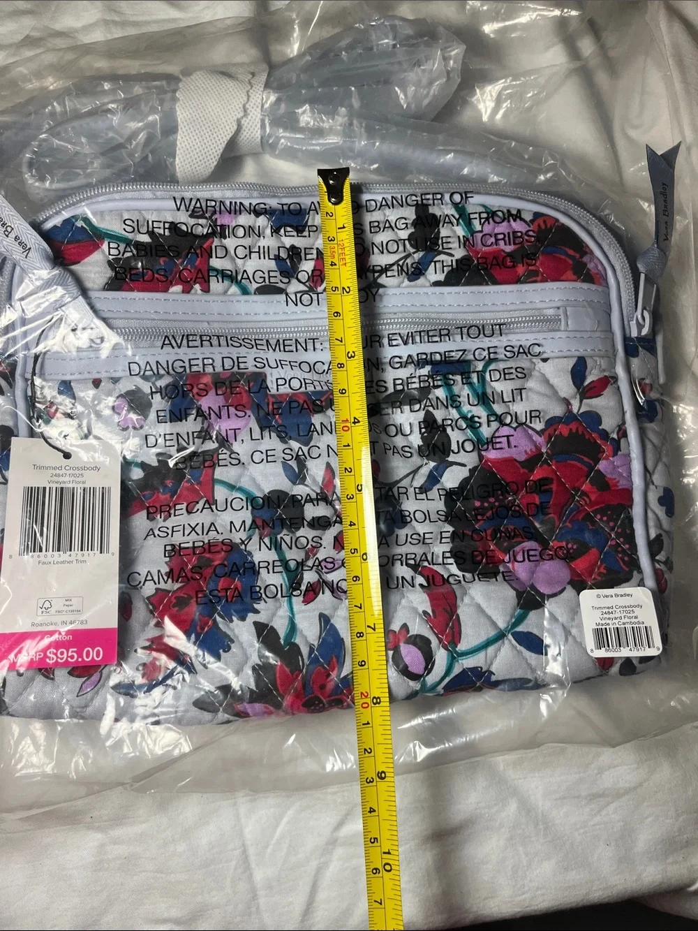 Vera Bradley NWT Trimmed Crossbody bag in Vineyard Floral.